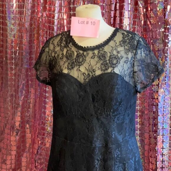 Lace & embroidered black formal dress with sheer lace top - Picture 3 of 16